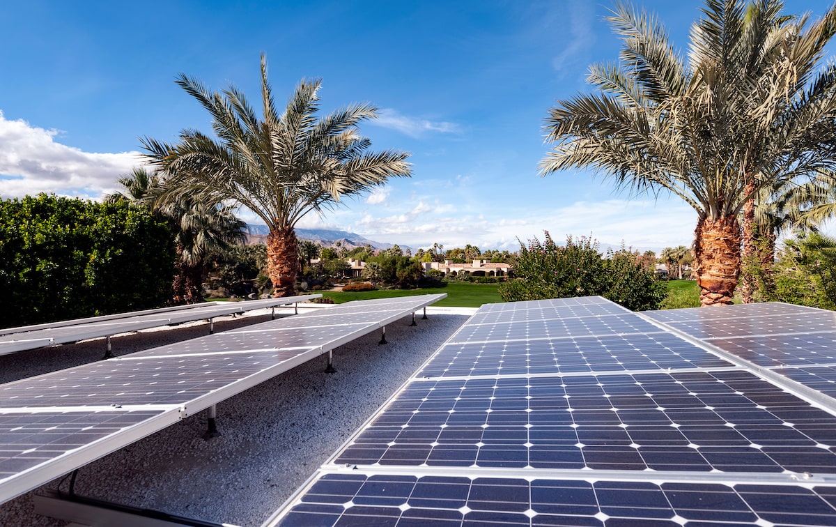 California Announces Plans to Cut Rooftop Solar Incentives—Here’s What ...